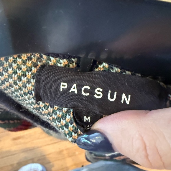 Men’s PacSun Multicolor Patchwork Knit Sweater Size Medium - Picture 3 of 3